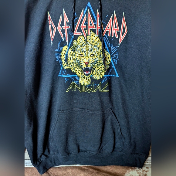 New Def Leppard Black Heavy Sweatshirt - Picture 4 of 14